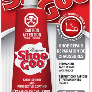 Shoe Glue è Una speciale colla americana particolarmente adatta a riparare le carrozzerie in lexan per modelli radiocomandati...